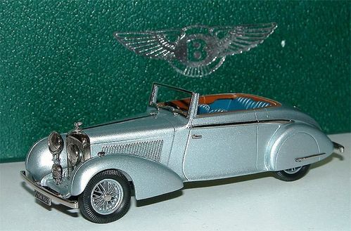 Lansdowne 1936 Bentley 4 1/4 Litre DHC Mulliner silber 1/43