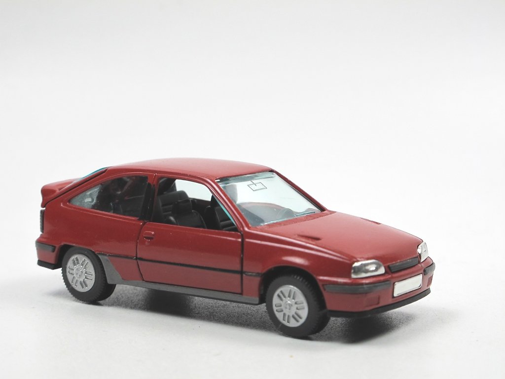1:43 Maßstab Modell 1984 Opel Astra Kadett Mk2 Opel Chevrolet Druckguss Rot 