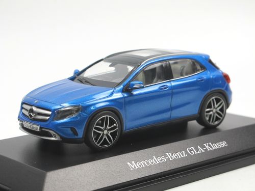 Schuco 2014 Mercedes-Benz GLA Klasse X156 blau 1/43