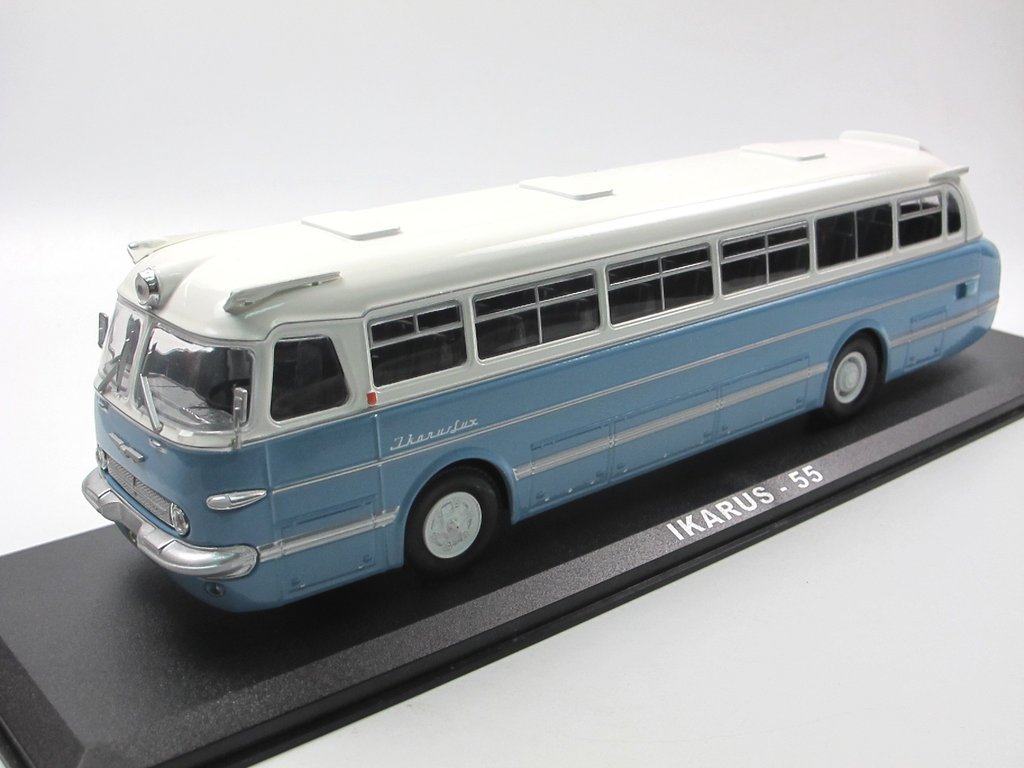 silber/blau Fertigmodell Modellauto Soviet Autobus 1:43 Ikarus 556