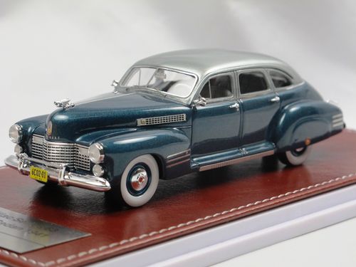 GiM 1941 Cadillac Series 63 Touring Sedan Turquoise 1/43
