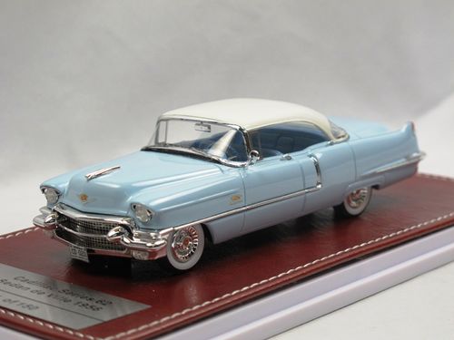 GiM 1956 Cadillac Sedan DeVille hellblau/weiß 1/43