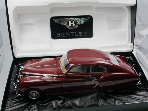 Minichamps 1954 Bentley R-Type Continental rot 1/18