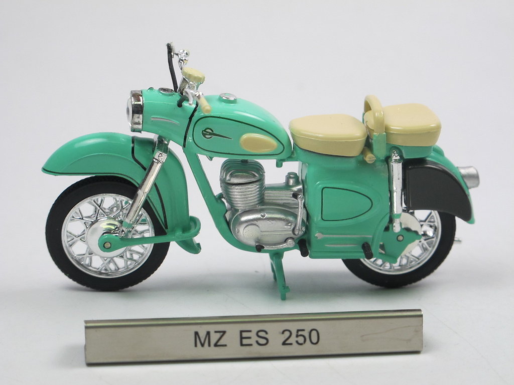 MZ ES 250 Motorrad DDR Baujahr 1956 bis 1962 1:24 ATLAS 7168102 NEU OVP LA µ* 