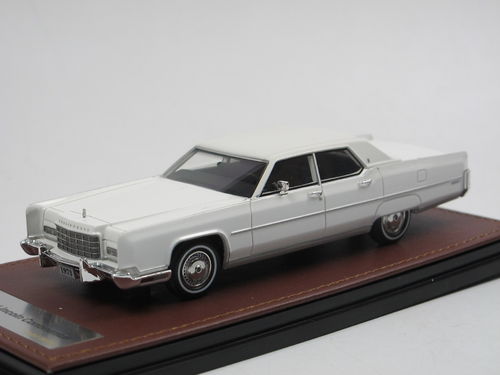 GLM 1973 Lincoln Continental Town Car White 1/43