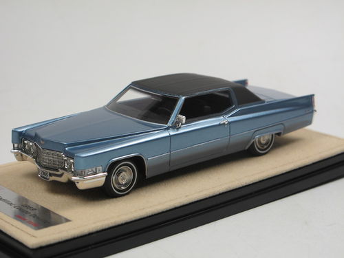 Stamp 1969 Cadillac Coupe DeVille Astral Blue 1/43