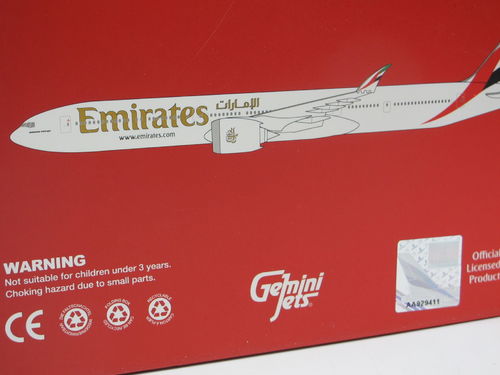 Gemini Jets Boeing 777-9 Emirates Flugzeug Modell 1/400