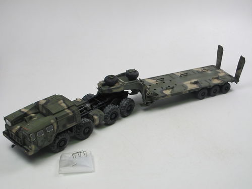 Modelcollect MAZ-7410 8x8 Tractor w/Trailer Camouflage 1/72