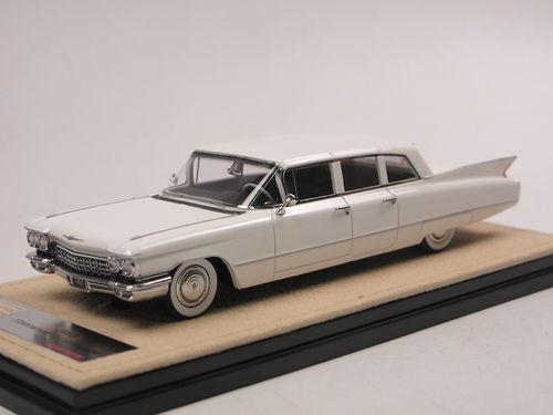 Stamp Models 1960 Cadillac Fleetwood 75 Limousine white 1/43