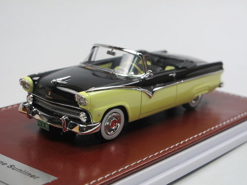 GIM 1955 Ford Fairlane Sunliner yellow/black 1/43