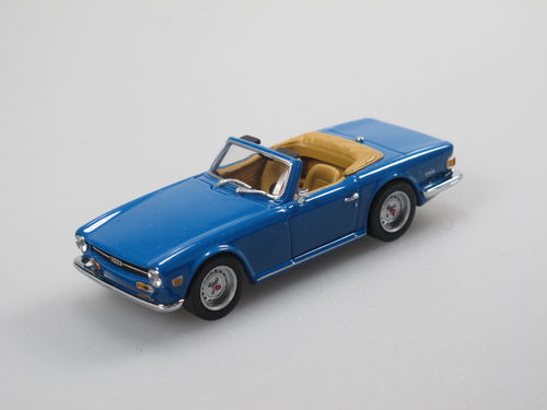 Minichamps 1968 Triumph TR6 Roadster blau 1/43