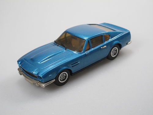 Western Models 1982 Aston Martin V8 blau metallic 1/43