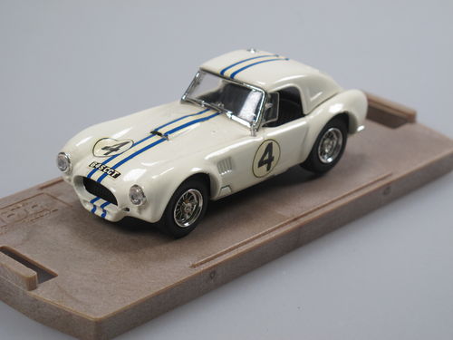 Box Model AC Shelby Cobra Le Mans 1963 Hugus/Jopp #4 1/43