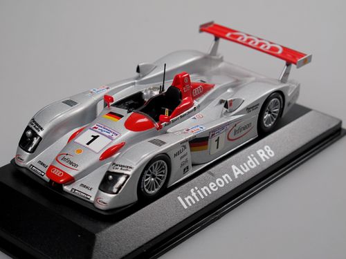 Minichamps Infineon Audi R8 Winner Le Mans 2001 #1 1/43