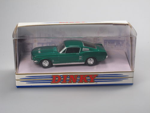 Dinky Matchbox 1967 Ford Mustang Fastback grün 1/43